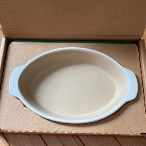 The Pampered Chef small oval baker